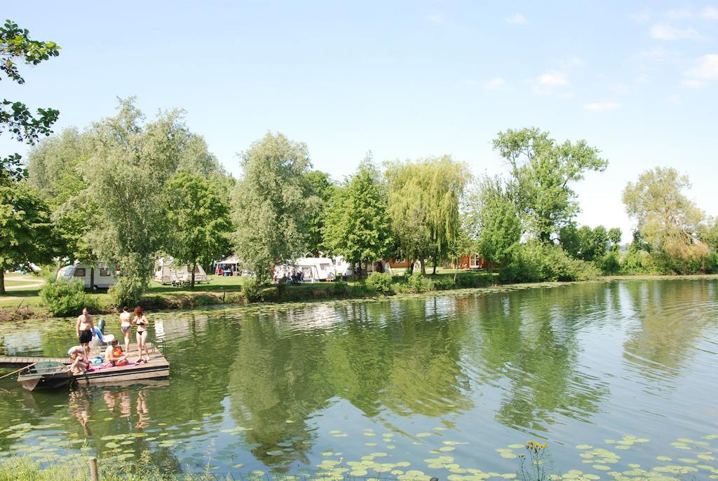 Camping "De Stuurmanskolk" Welsum Exteriör bild